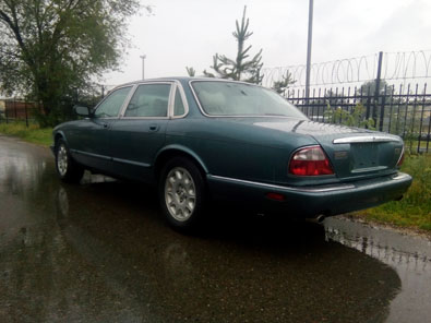 Jaguar XJ8    